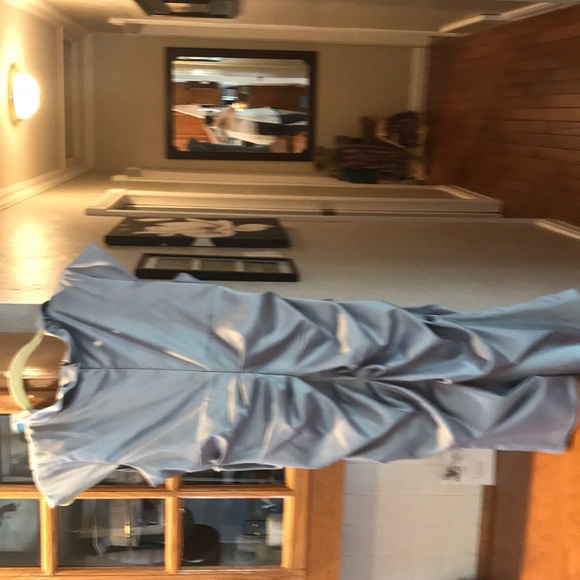 Dress - Picture 4 of 4